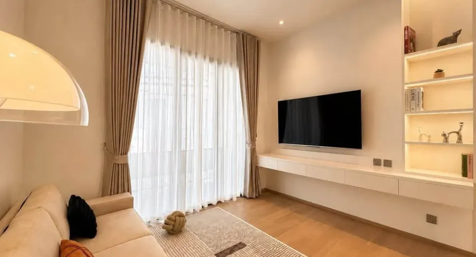 For rent 4 bedrooms villa in Bang Lamung, Chonburi
