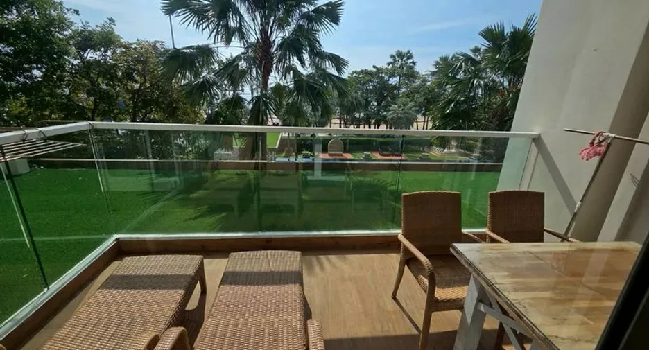 For sale 2 bedrooms condo 