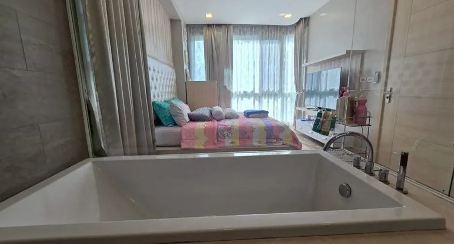For sale 2 bedrooms condo 