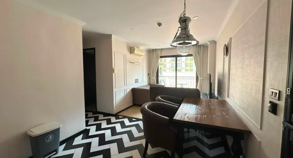 Condo en alquiler de 2 habitaciones 