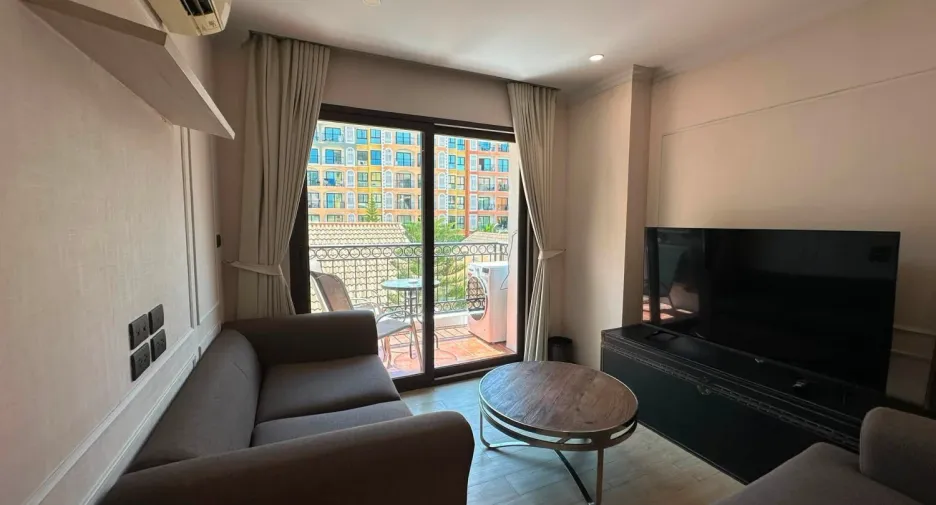 Condo en alquiler de 2 habitaciones 