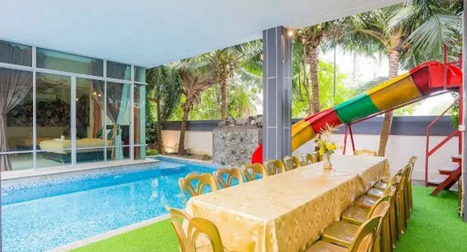 Villa en alquiler de 9 habitaciones en Jomtien, Pattaya