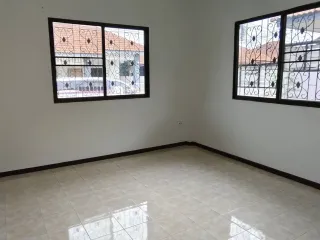 À vendre 2 chambres maison à Bang Lamung, Chonburi