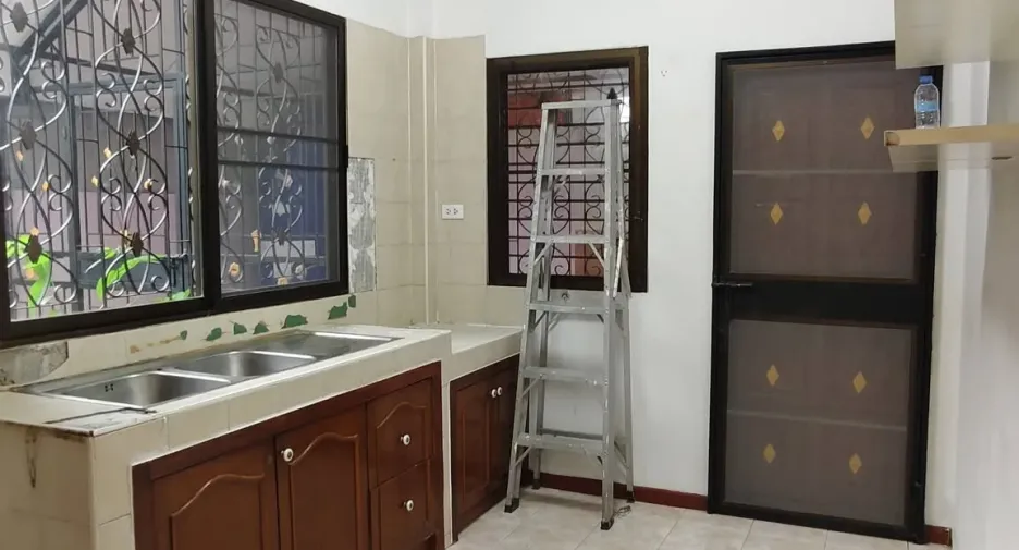 À vendre 2 chambres maison à Bang Lamung, Chonburi