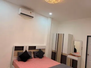 À louer 3 chambres maison à Bang Lamung, Chonburi