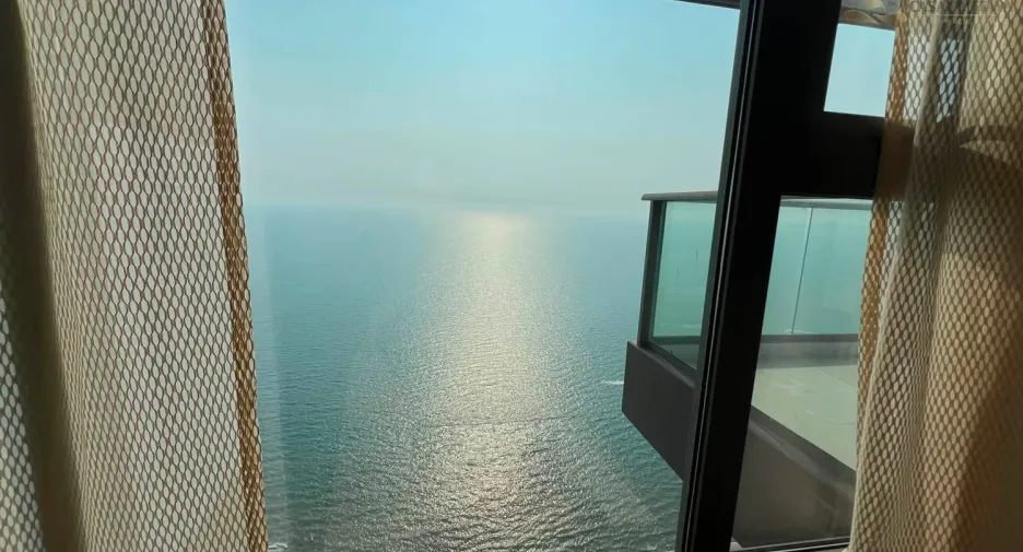 For rent 2 bedrooms condo 