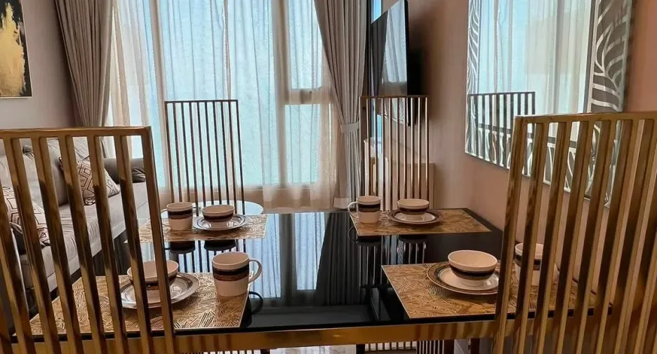 For rent 2 bedrooms condo 