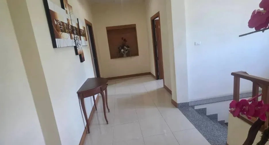 Villa en alquiler de 3 habitaciones en Bang Lamung, Chonburi