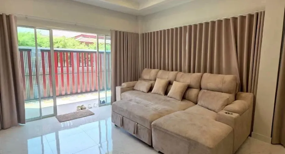 For sale 3 bedrooms villa in Bang Saray, Pattaya