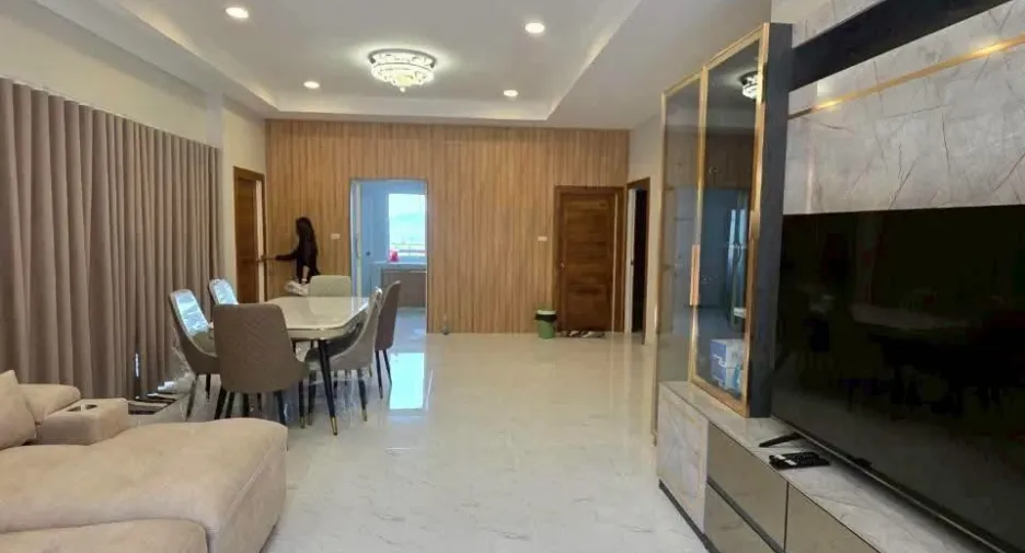 For sale 3 bedrooms villa in Bang Saray, Pattaya