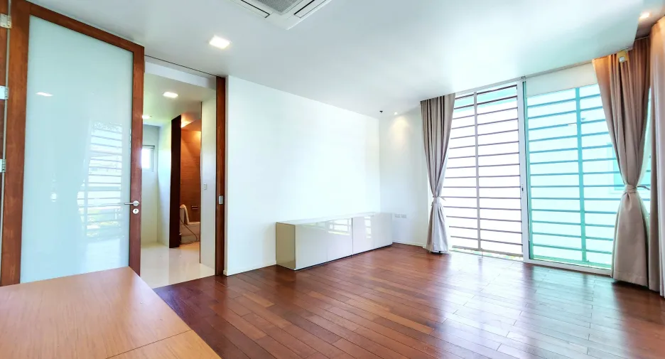 À vendre 5 chambres maison à Bang Na, Bangkok