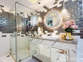 For sale and for rent 4 bedrooms townhouse in Lat Phrao, Bangkok