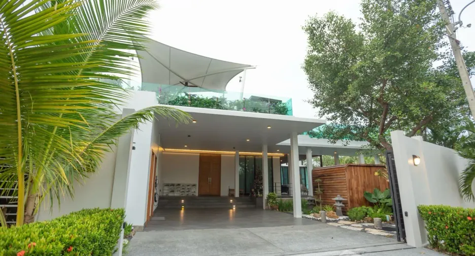 Villa zum Kauf mit 4 Zimmer in Mueang Phuket, Phuket