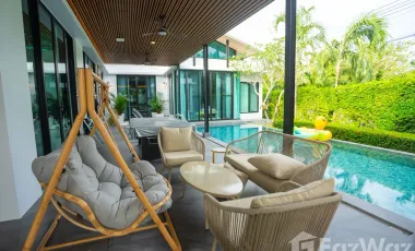 Villa zum Kauf mit 4 Zimmer in Mueang Phuket, Phuket