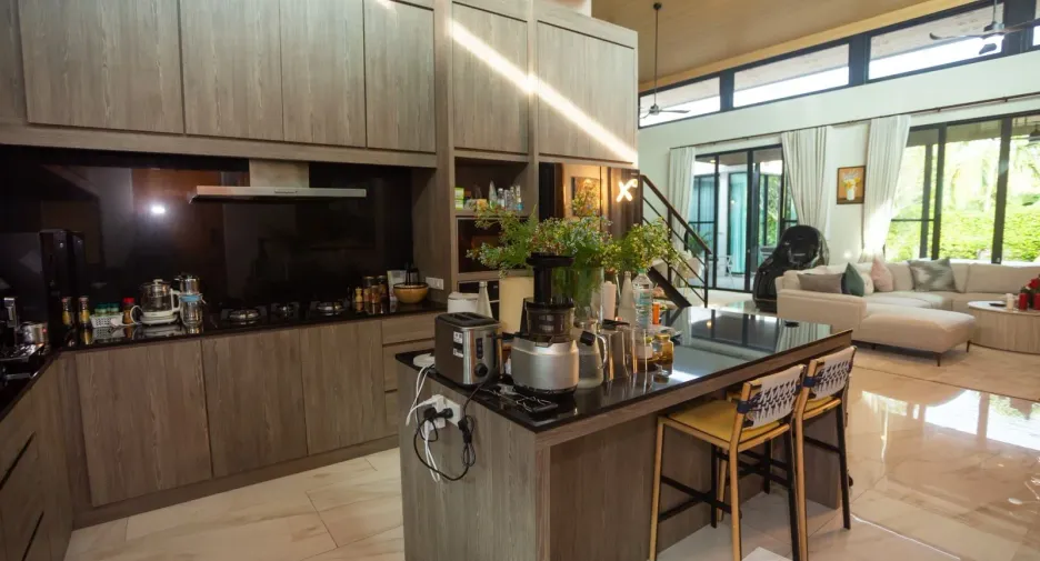 Villa zum Kauf mit 4 Zimmer in Mueang Phuket, Phuket