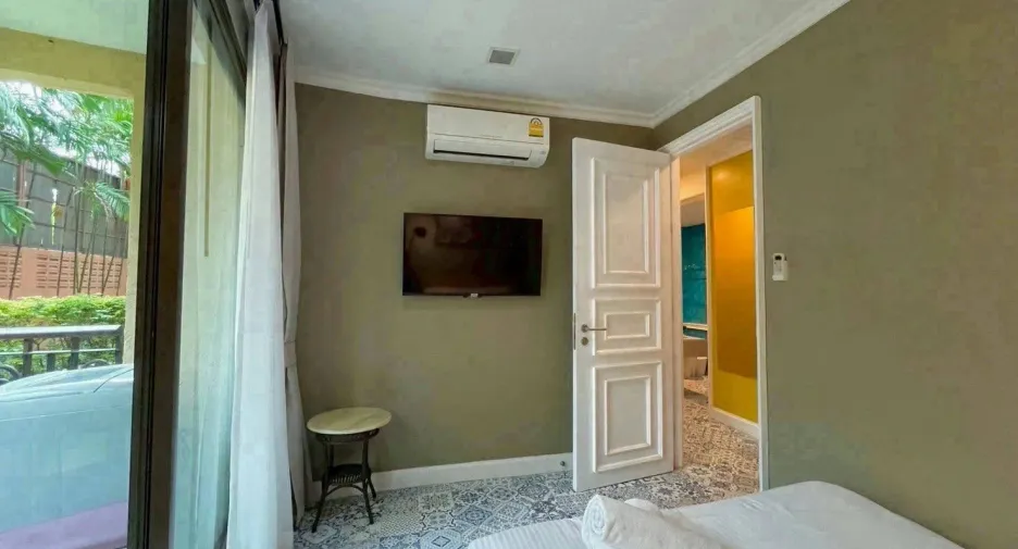 For sale 4 bedrooms condo 