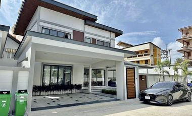 Villa zum Kauf und zur Miete mit 4 Zimmer in Bang Lamung, Chonburi