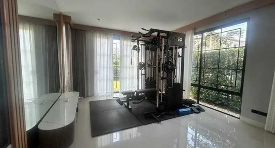 Haus zum Kauf mit 4 Zimmer in Mueang Pathum Thani, Pathum Thani