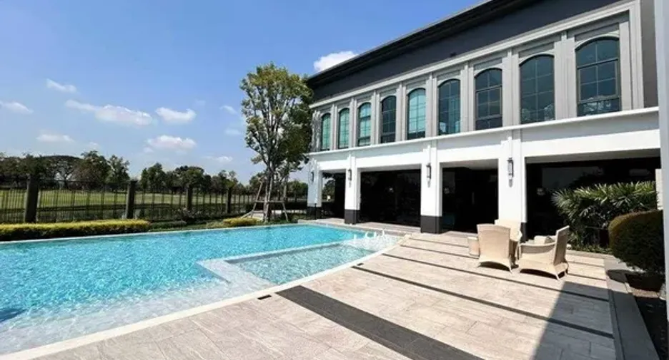 Haus zum Kauf mit 4 Zimmer in Mueang Pathum Thani, Pathum Thani