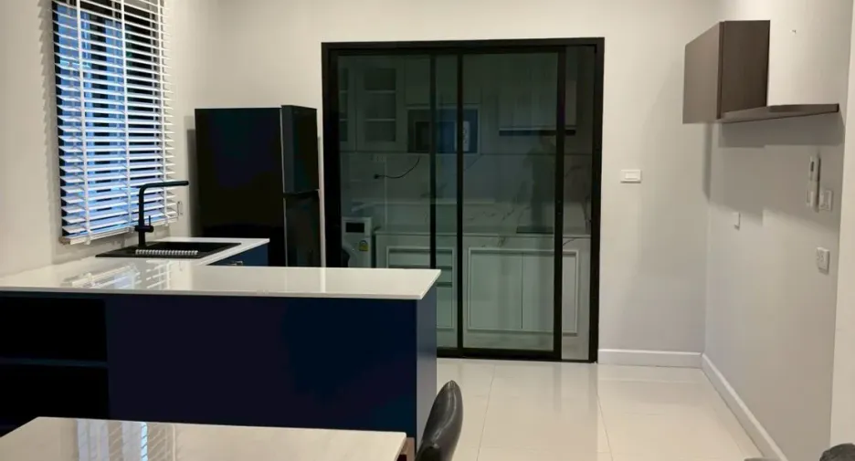 For rent 3 bedrooms house in Mueang Rayong, Rayong