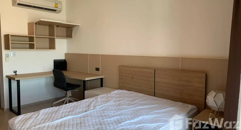À louer et à vendre studio condo 