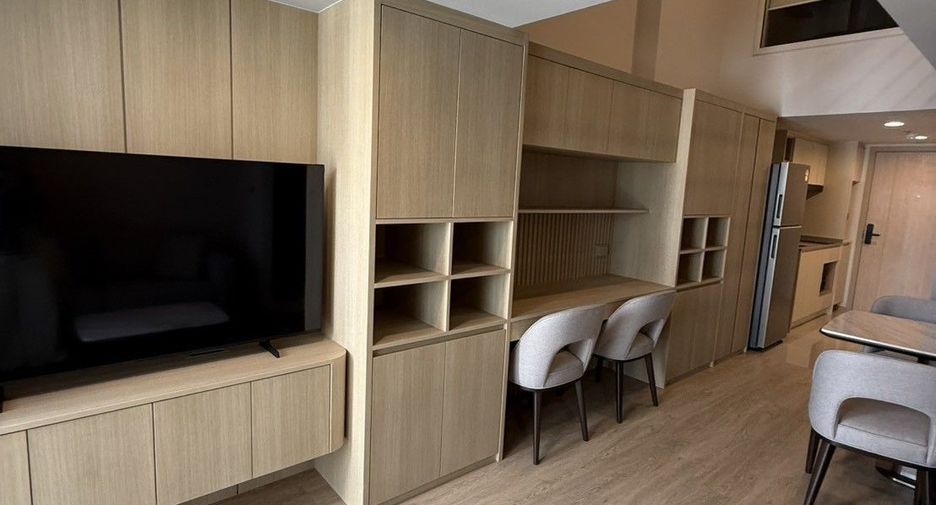 For rent 2 bedrooms condo 