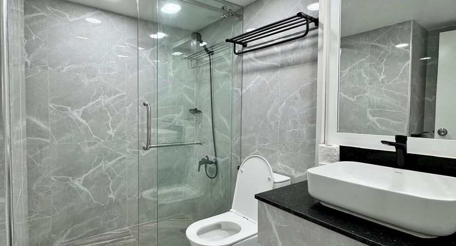 Продажа и аренда 1 кровать кондо в Кхлонг Тоеи, Бангкок