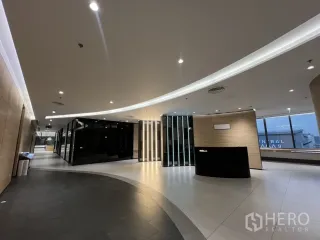 For rent office in Huai Khwang, Bangkok