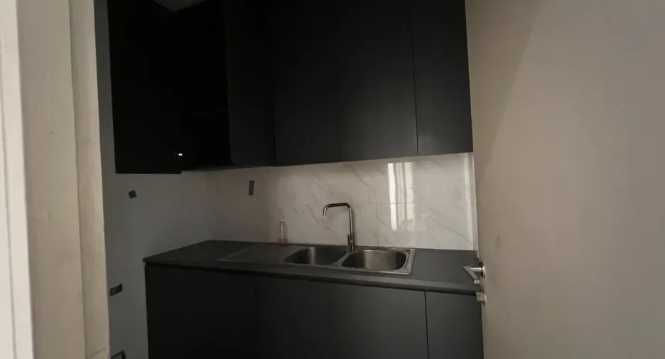 For rent office in Huai Khwang, Bangkok