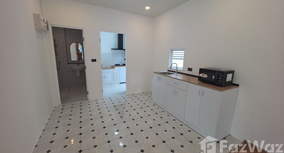 À vendre et à louer 3 chambres maison à Mueang Phuket, Phuket
