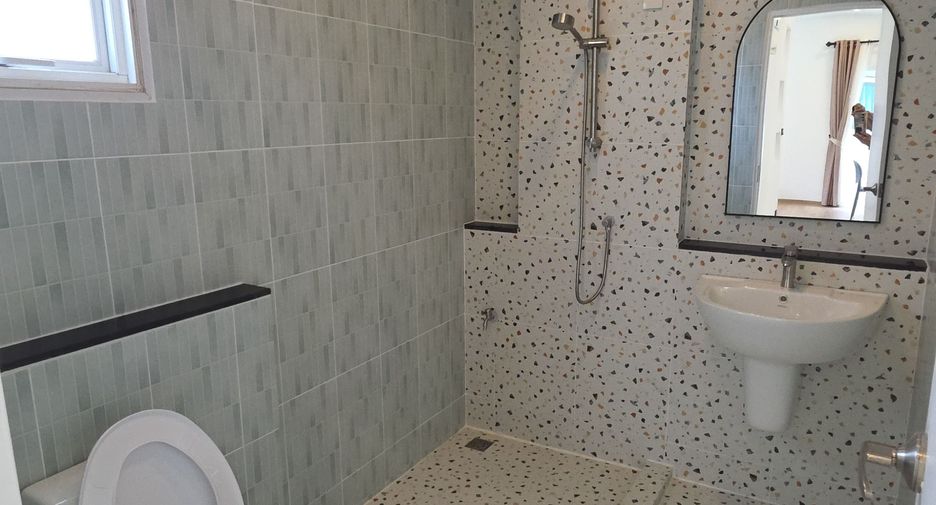 À vendre et à louer 3 chambres maison à Mueang Phuket, Phuket
