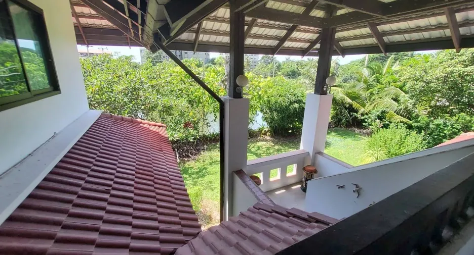 For sale 4 bedrooms house in Cha Am, Phetchaburi