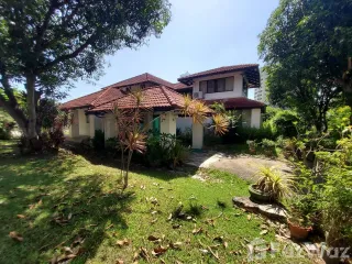 For sale 4 bedrooms house in Cha Am, Phetchaburi