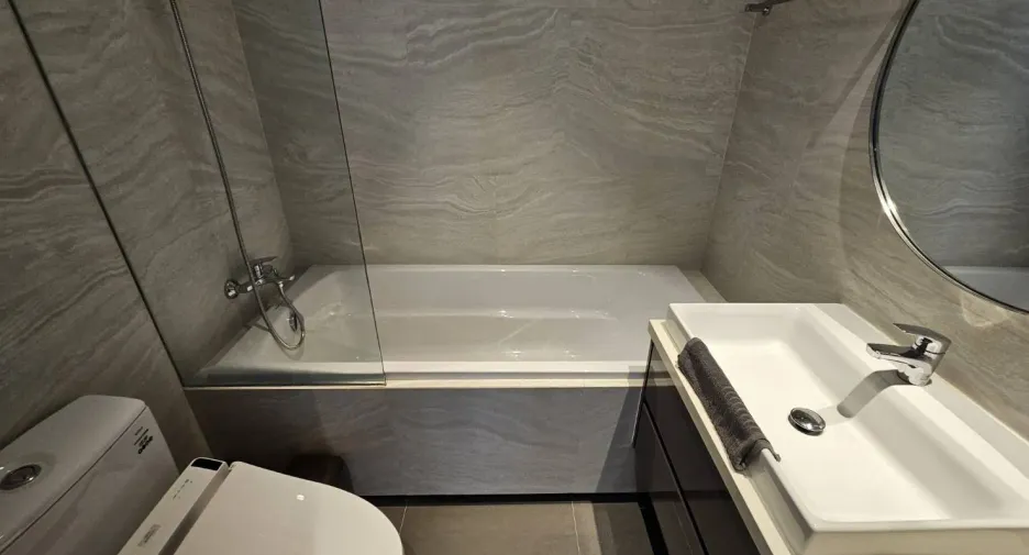 For sale 2 bedrooms condo 