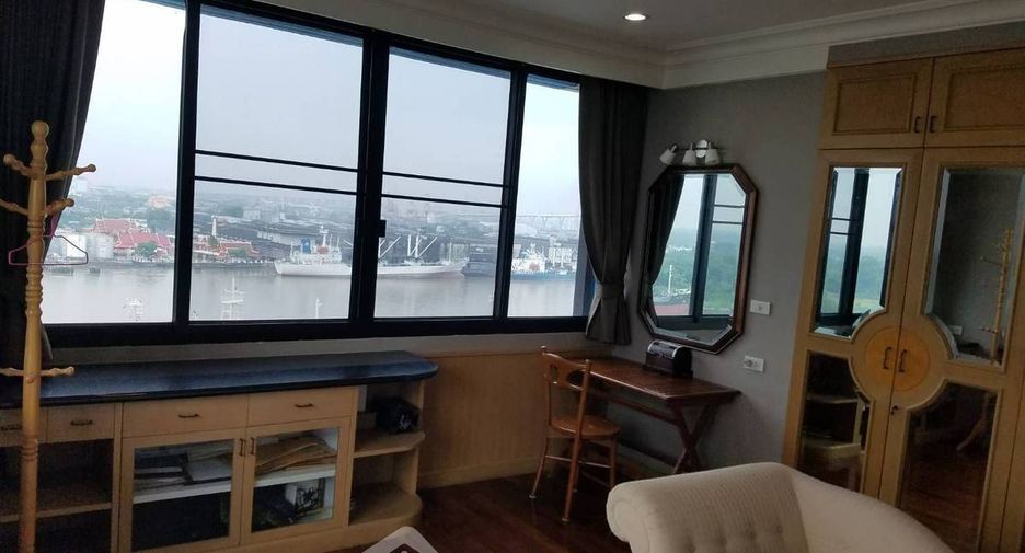 Condo en venta de 3 habitaciones en Yan Nawa, Bangkok