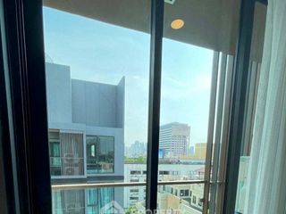 For rent and for sale 1 bed condo in Huai Khwang, Bangkok