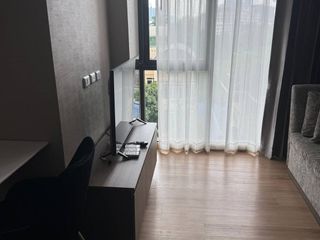 Condo en alquiler de 2 habitaciones en Huai Khwang, Bangkok