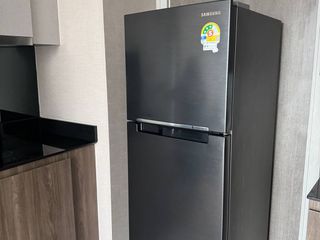 Condo en alquiler de 2 habitaciones en Huai Khwang, Bangkok