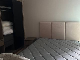 Condo en alquiler de 2 habitaciones en Huai Khwang, Bangkok