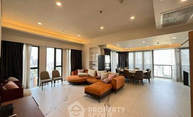 Condo en alquiler de 3 habitaciones en Watthana, Bangkok