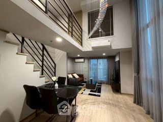 For rent 2 bedrooms condo in Bang Rak, Bangkok