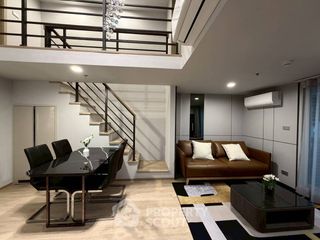 For rent 2 bedrooms condo in Bang Rak, Bangkok