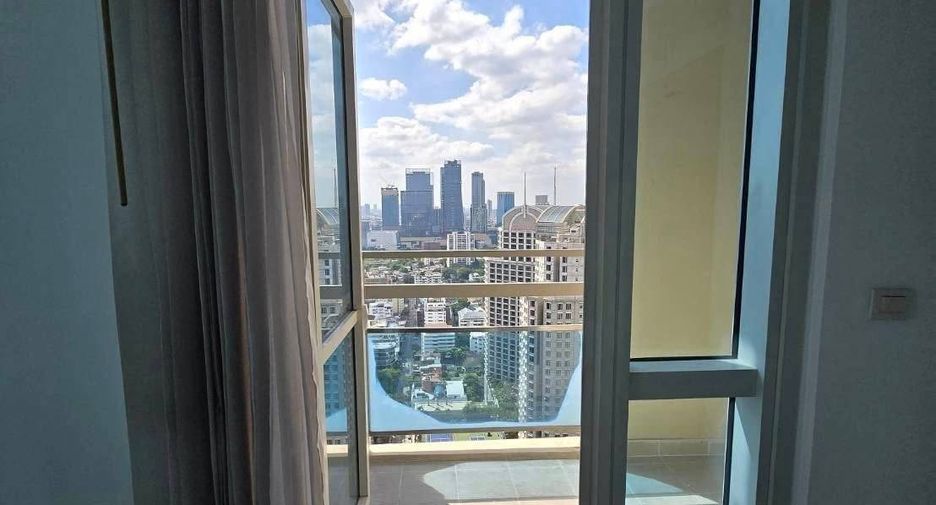 À louer 3 chambres condo à Pathum Wan, Bangkok