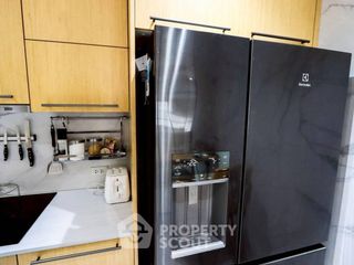 For rent and for sale 2 bedrooms condo in Pathum Wan, Bangkok