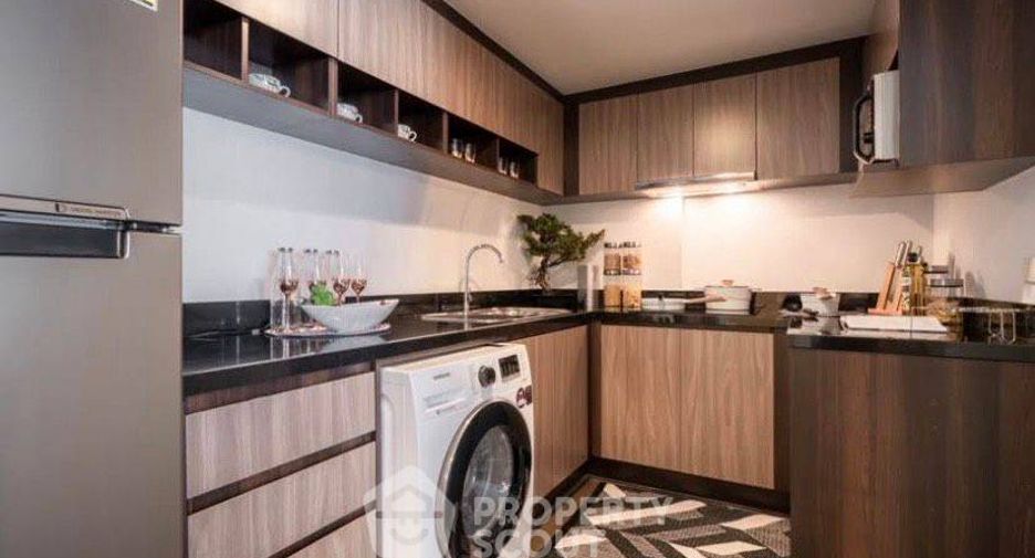 ขาย 2 ห้องนอน คอนโด ใน คลองเตย, กรุงเทพฯ
