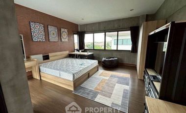 Haus zur Miete und zum Kauf mit 5 Zimmer in Prawet, Bangkok