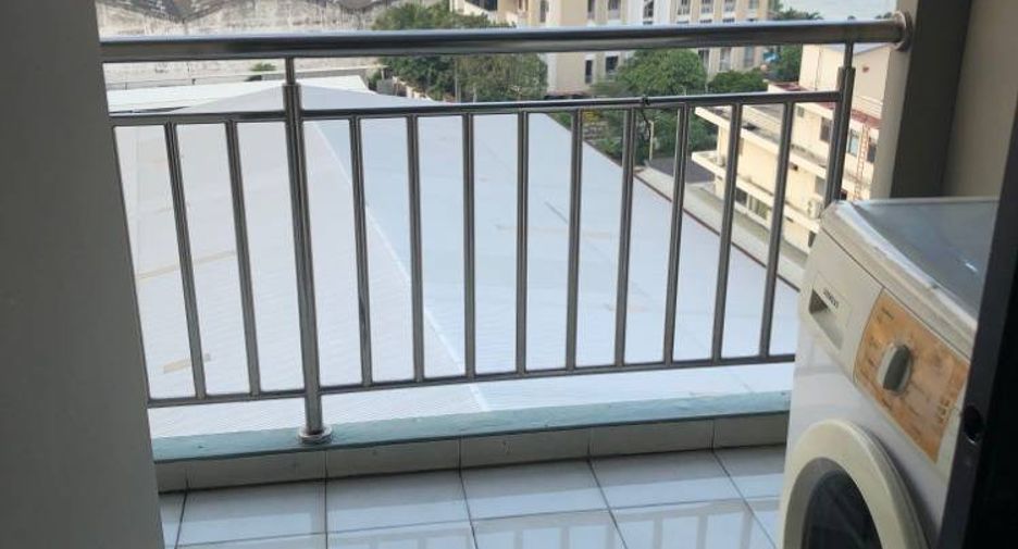 For sale 2 bedrooms condo in Yan Nawa, Bangkok