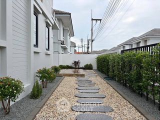 For sale 3 bedrooms house in Bang Lamung, Chonburi
