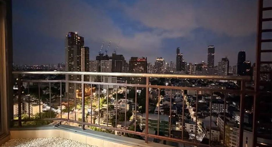 À vendre 2 chambres condo à Watthana, Bangkok