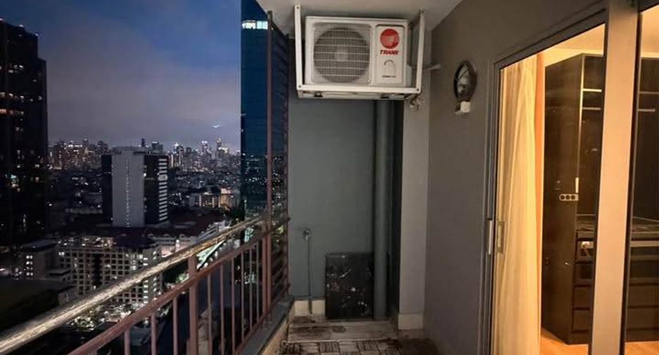 À vendre 2 chambres condo à Watthana, Bangkok